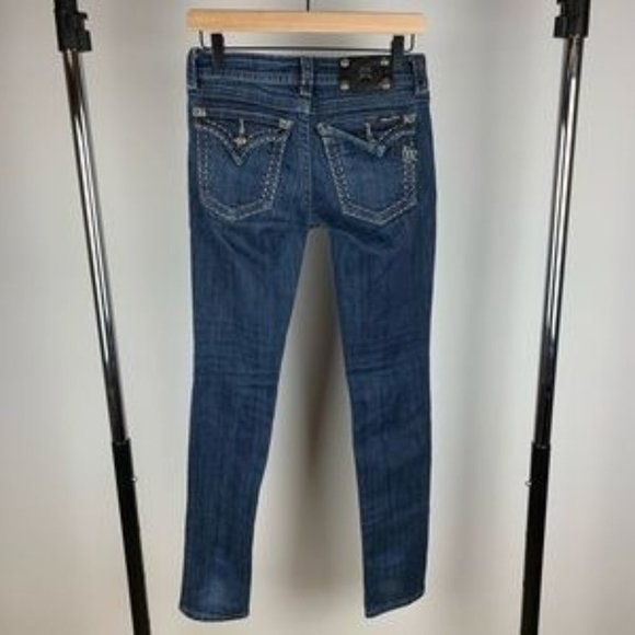 Miss Me Mid Rise Medium Wash Plain Flap Skinny Size 26 - Picture 3 of 7